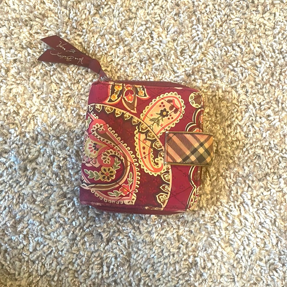 Vera Bradley wallet in Piccadilly Plum 2006